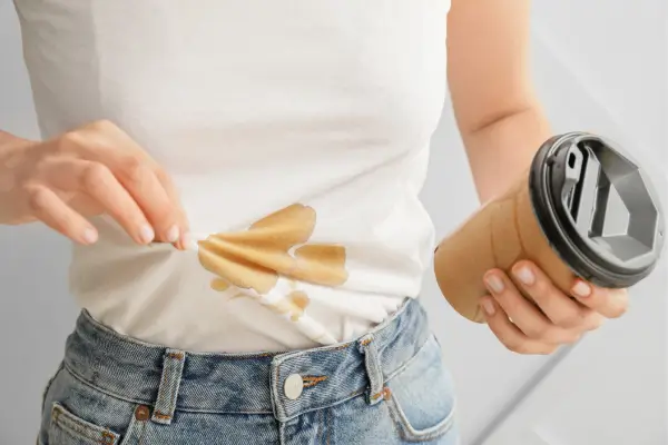 Como tirar mancha de óleo da roupa: soluções reais para cada tipo de manchinha